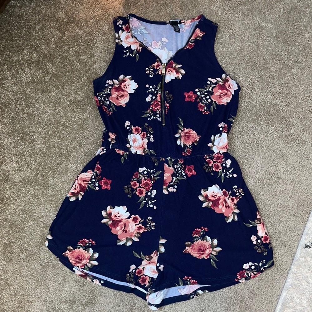 Rue21 Floral Romper, Size L